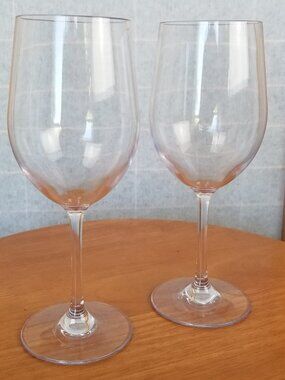 Pier 1 Acrylic Wine Glasses 9 oz Clear Pool Side Picnic Camping Set of Two